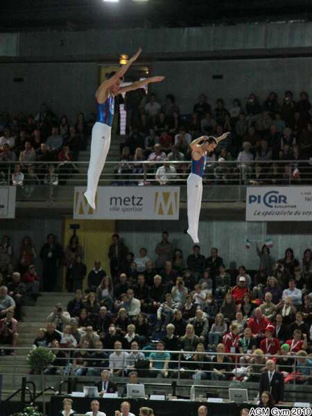 Trampo synchro : un ballet acrobatique et choregraphique